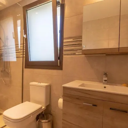 Romantic Helidoni Apartment Svoronata