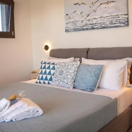 Romantic Helidoni Apartment Svoronata