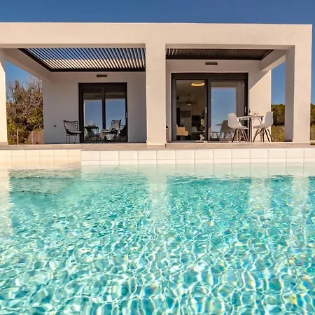Romantic Helidoni Apartment Svoronata